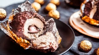 Wow! everything you love about the awesome chocolate treat...
hazelnuts, nutella, wafer, chocolate... plus one thing treat is
missing... ice cream! t...