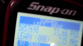 Demonstrating the New TPMS3 tool from Snap On