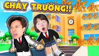 Trường Học Bốc Cháy ? Mister Vịt dạy Hạt Tiêu Play lần đầu chơi Roblox