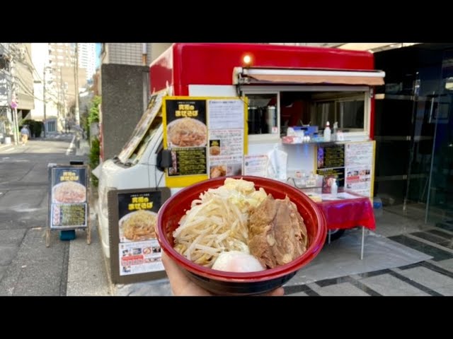 Ramen Noodles Food Truck “Odorumen AKIRA” in Tokyo class=