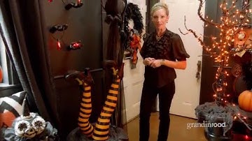 How to Decorate an Entryway for Halloween‬‬ | Grandin Road