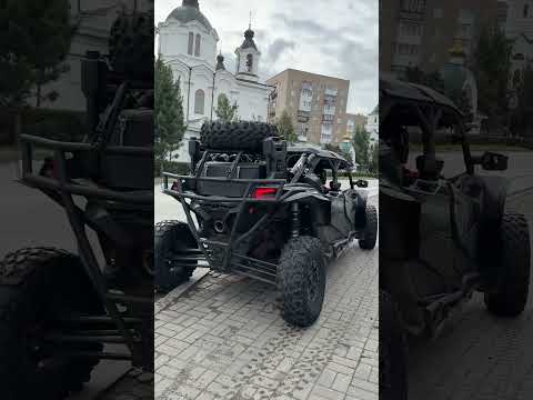 Мощь на колесах: Can-Am у стен храма