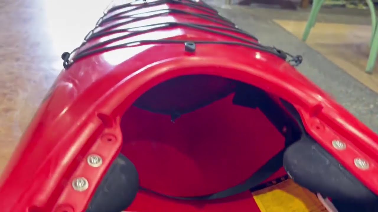 Riot Kayaks ブリタニー16.5 ラダー付 美品 スプレーカバー付 倉敷手渡し Riot Kayaks ライオット カヤックス ブリタニー16.5 ラダー