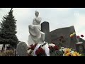 Открытие памятника Элине Быстрицкой