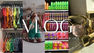 VLOG: Summer Glow Up, New Closet, Lots of Shopping, Is this FaceTime? | GeranikaMycia