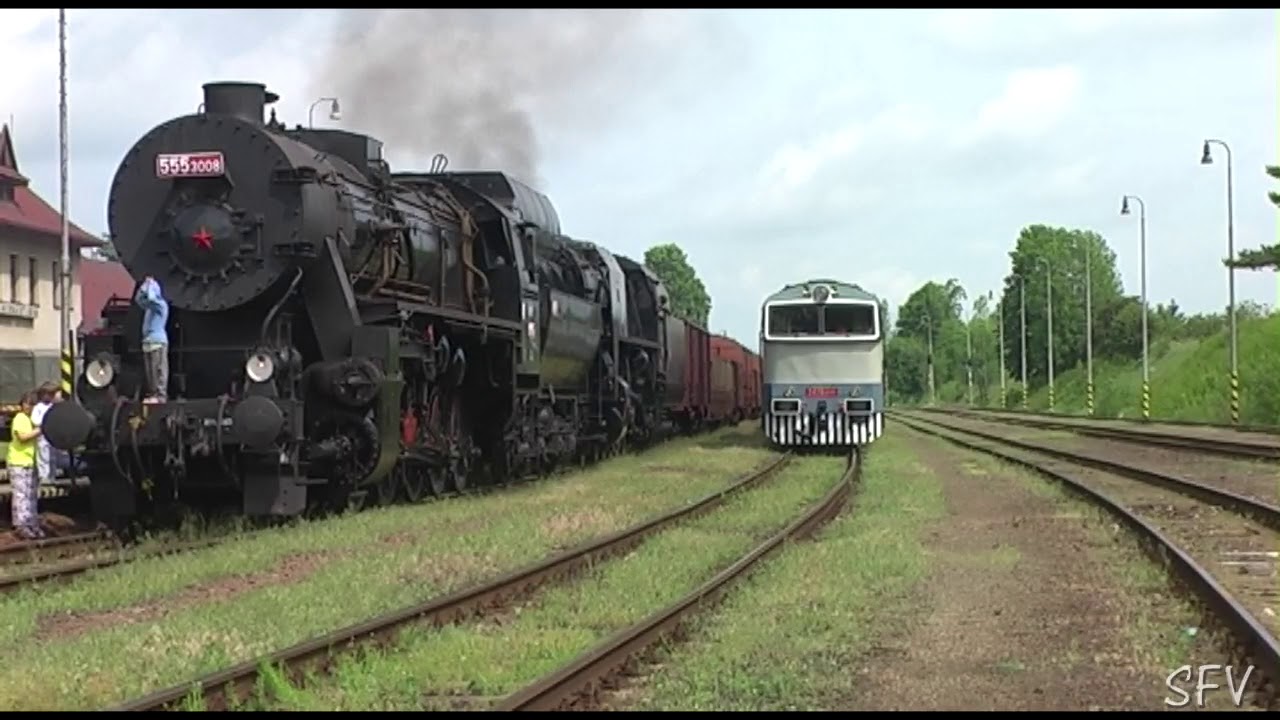 Vlaky Slovensko - Mazutka 555.3008 a Štoker 556.036 na mimoriadnom vlaku 2012