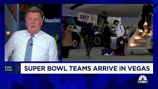 Super Bowl teams arrive in Vegas, Japan: Taylor Swift can make the game