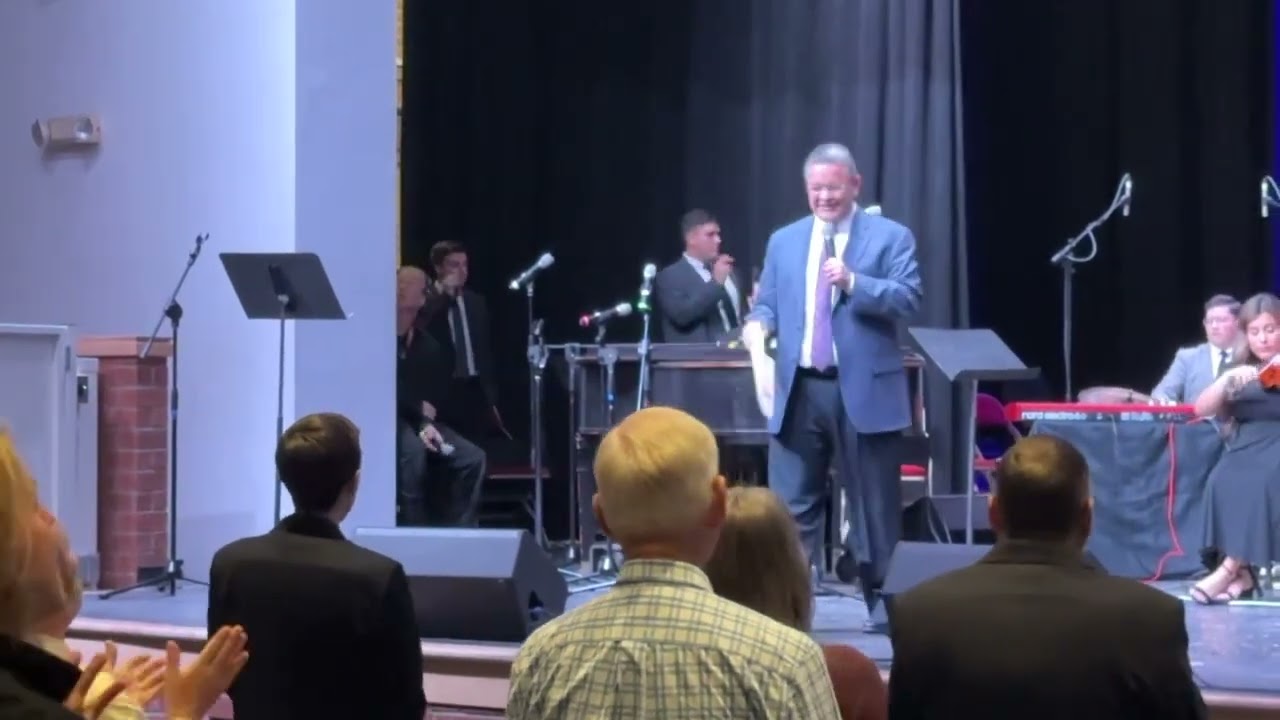 Bro. Thomas Perez Jr.- Songleading Harmony In The Desert 2025