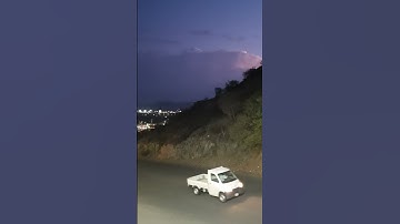 هو الذي يريكم البرق خوفاً وطمعا . تلاوة رائد الكحلان .
