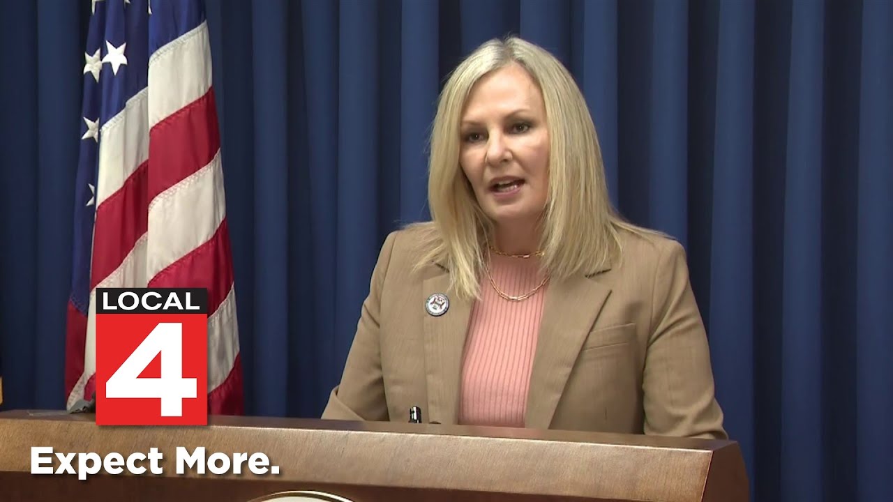 Oakland County prosecutors announce murder, child abuse charges in ...