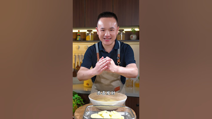 两个土豆就能实现薯片自由，香香脆脆的一口一个，做法简单还好吃#土豆的神仙吃法#自制薯片#土豆