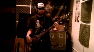 El Satanico Dr Cadillac Cover Bajo ( Nico Aranda )