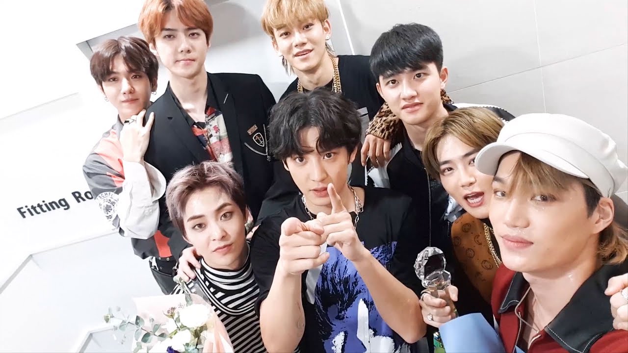 Thank you EXO L Tempo 1st WIN 