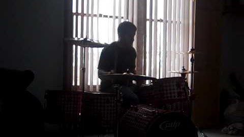 PDP 805 Series sound test 1 recorded with a flip video camera