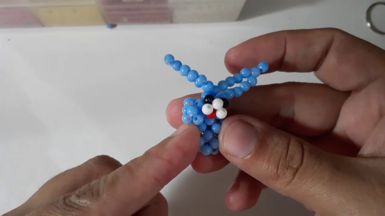 Coelho de miçangas turma da Mônica