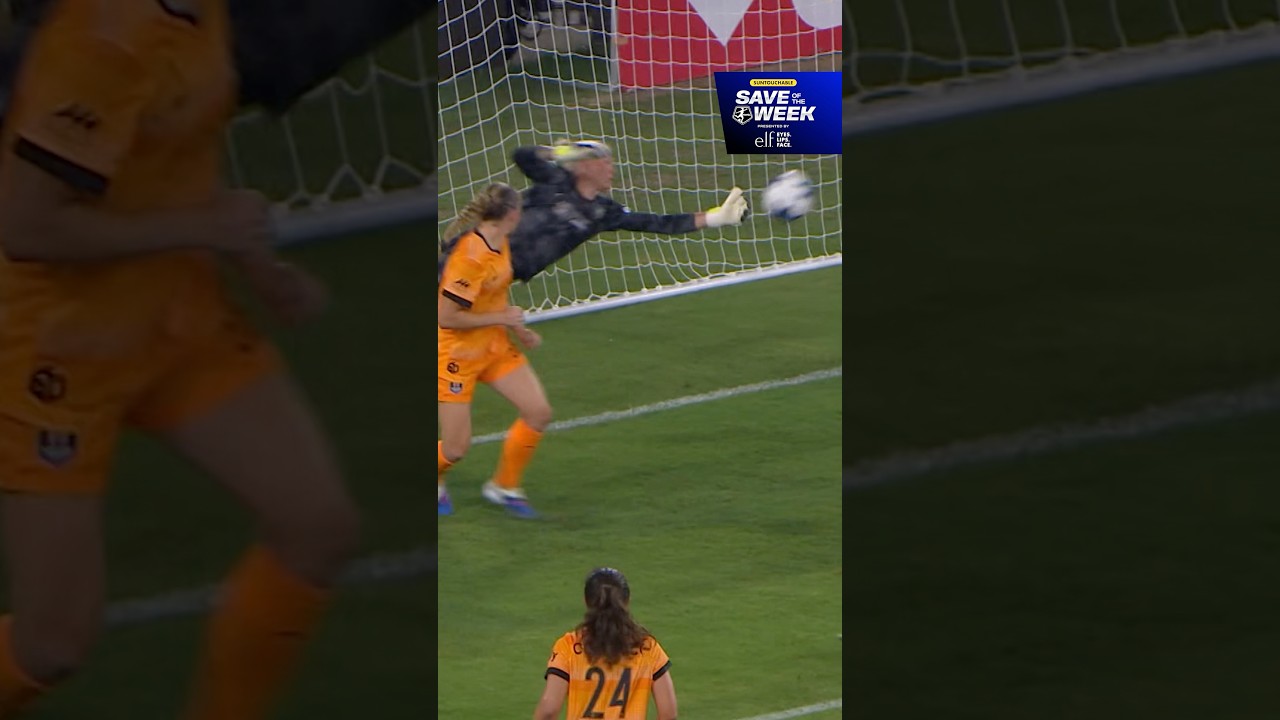Jane Campbell earns this weeks Suntouchable Save of the Week, presented by @elfcosmetics. #nwsl