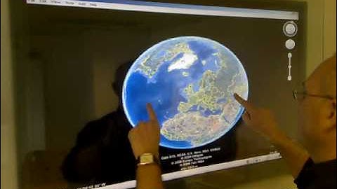 Pinch and zoom Through Glass Google Earth