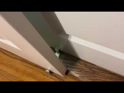 Video: How to Get a Sliding Closet Door Back on Track, by 508Homes