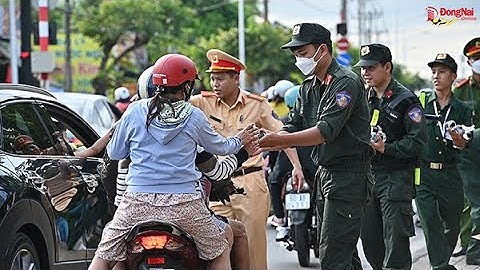 Cảnh sát giao thông tiếp tục “tiếp sức” người dân quay lại sau Tết