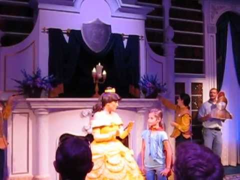 Video: Review dari Disney World's Enchanted Tales With Belle