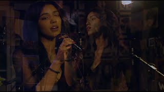 Yovanna Ventura- Smooth Operator live cover