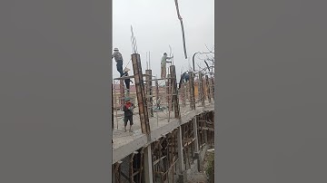 đổ bê tông cột tầng 2