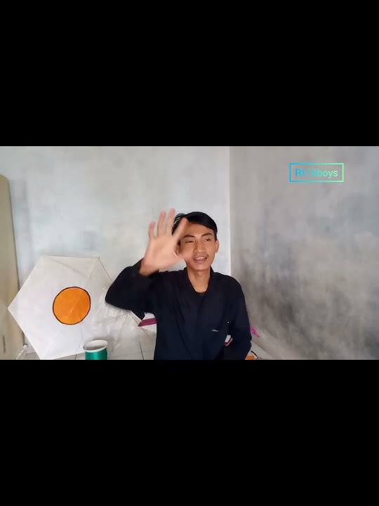 Tujuh layangan yang berbeda beda #layangan #kiteflying #viral #fyp #short