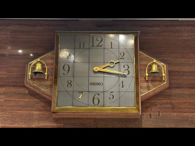 Sogo Yokohama Store Old World Doll Clock 3 PM Time Signal - YouTube