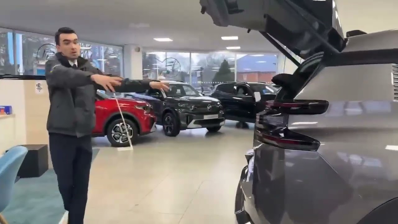 New Citroën C5 Aircross Hybrid MAX 2025 | Platinum Grey | Walkaround & Features