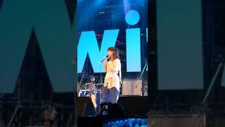 ฉันยังเก็บไว้ - Whal & Dolph Feat. Earth Patravee [Live@The Switch Concert]