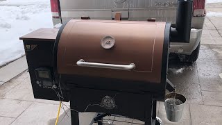 Pit Boss Pellet Smoker/Grill (Spare Ribs Wrapped VS Unwrapped)
Hey everyone! In this video I show a comparison between wrapping vs unwrapping. This is my opinion for how I like my ribs at home. Hope you enjoy and give it a try both ways if you haven’t already to see how you like your ribs at home. Hit the subscribe button to see more content coming soon
To get yourself a Pit Boss Grill visit them here
https://pitboss-grills.com/
#PitBossGrills
#PitBossNation
#PitBoss
To get your own ThermoWorks products check out these links:
http://www.thermoworks.com/Smoke?tw=PAULSQ
http://www.thermoworks.com/Thermapen-Mk4?tw=PAULSQ
http://www.thermoworks.com/ThermoPop?tw=PAULSQ
http://www.thermoworks.com/ChefAlarm?tw=PAULSQ
http://www.thermoworks.com/DOT?tw=PAULSQ
Disclaimer: This description contains Affiliate links, if you click on one of the product links, I potentially can receive a small commission. This is done to help the channel grow and provide more content, and it is at no extra cost to you at all. Pit Boss Pellet Smoker/Grill (Spare Ribs Wrapped VS Unwrapped)