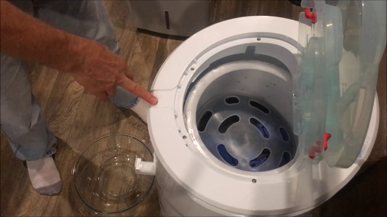 Portable Compact Spin Dryer Mini Non-Electric Manual Laundry