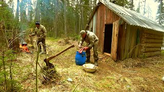 Живём Неделю с Батей в Тайге.Рыбачим в Новых Местах.В Этом Озере Полно Рыбы!