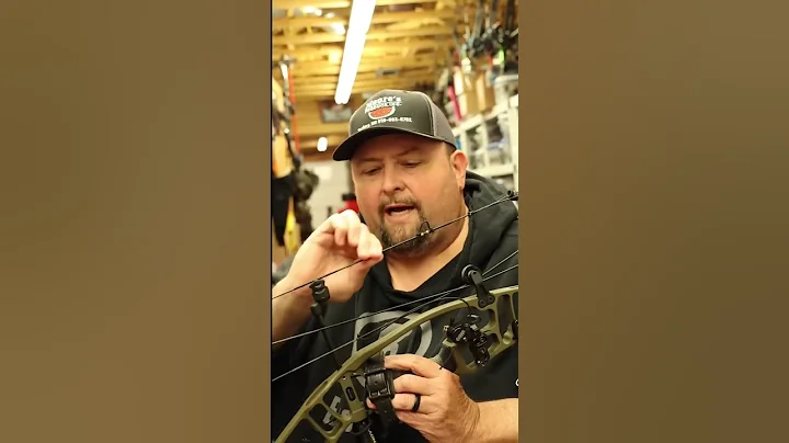 Expert string waxing tips from T-Bone 🏹 #archery #tips #bonecollector #shorts