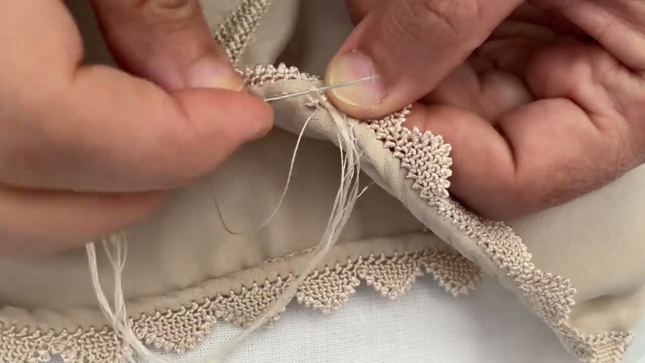 طريقة عمل صدفة ف عنق القميص تطبيق سهل للمبتدئات ف راندة 🧵🪡