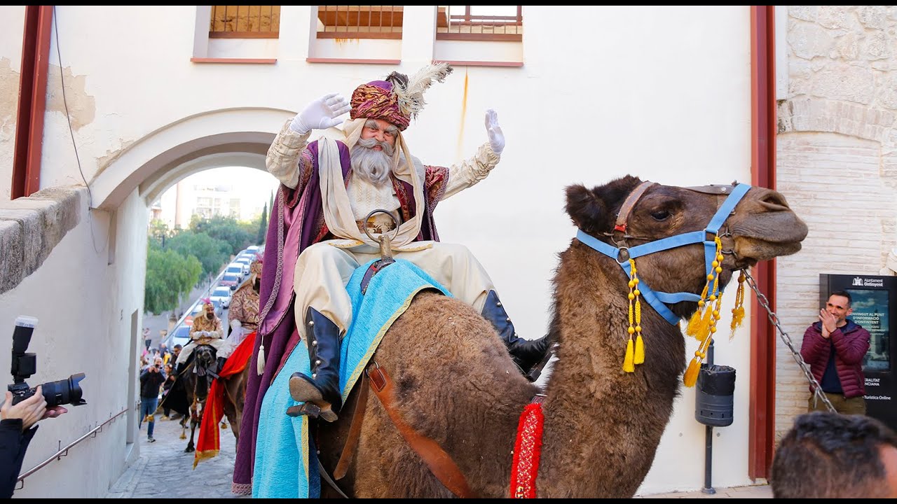 🔴 En directe la Cavalcada dels Reis Mags a Ontinyent 2024