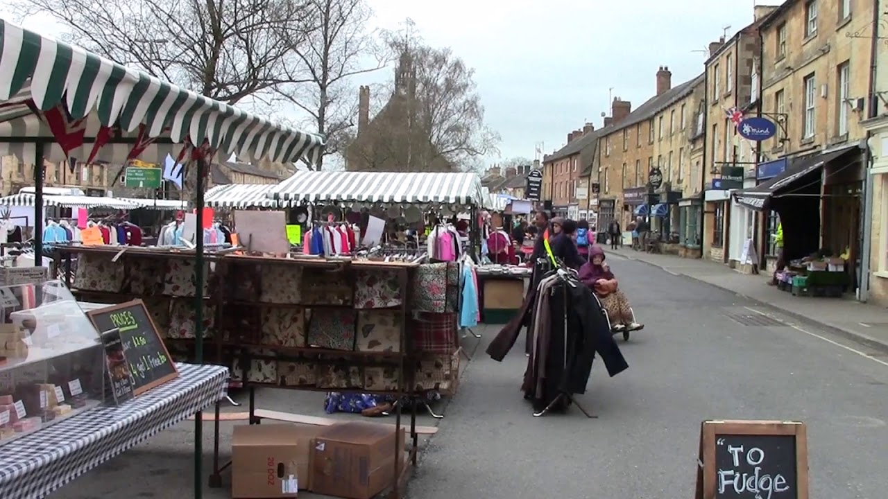 Moreton-in-Marsh, Gloucestershire - market day
