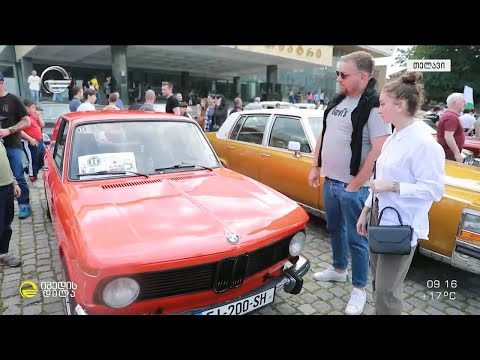 ისტორიული ავტომობილების გამოფენა თელავში