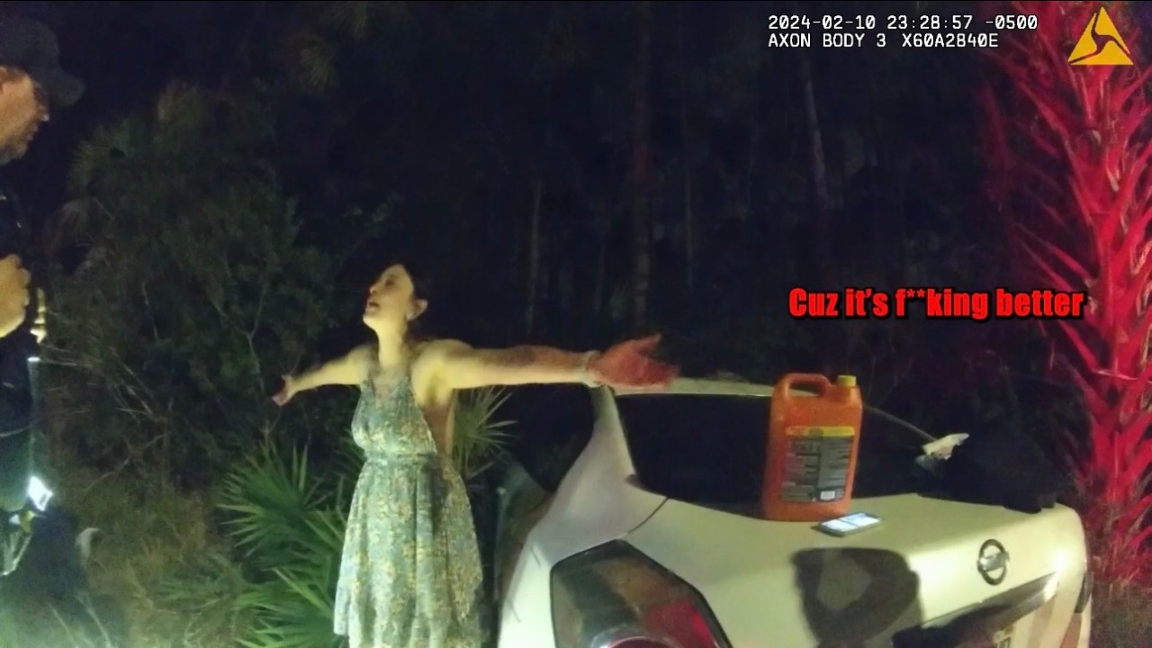 Drunk Mom Busted For DUI After Crashing With Children In Car - YouTube