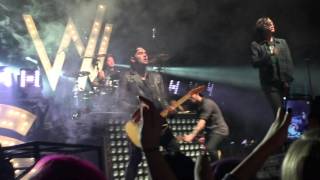 Sleeping With Sirens- Kick Me (LIVE in Salt Lake City 2015)