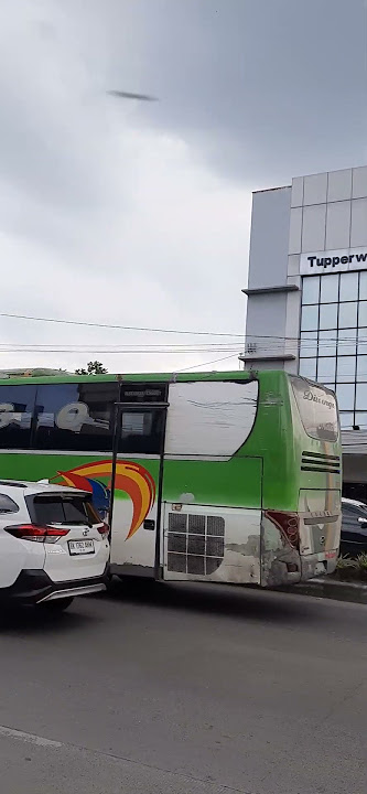 Bus PT.CHANDRA executive chasis Mercedes-Benz karoseri Laksana