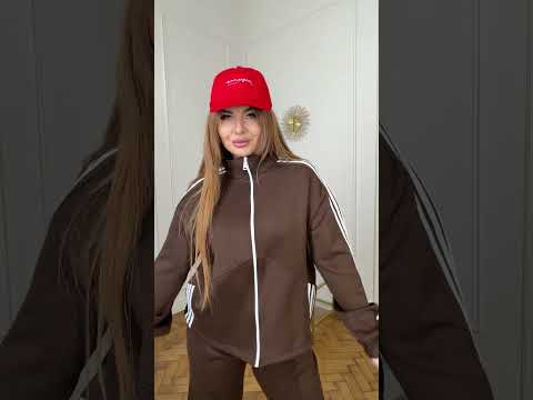 Жіночий спортивний костюм для прогулянок батал із лампасами 50-64, видео 4