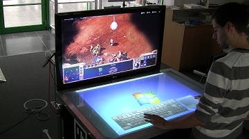 Starcraft 2 using a multitouch table as input device