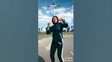 وعملت عيال ملوحه معوجه 