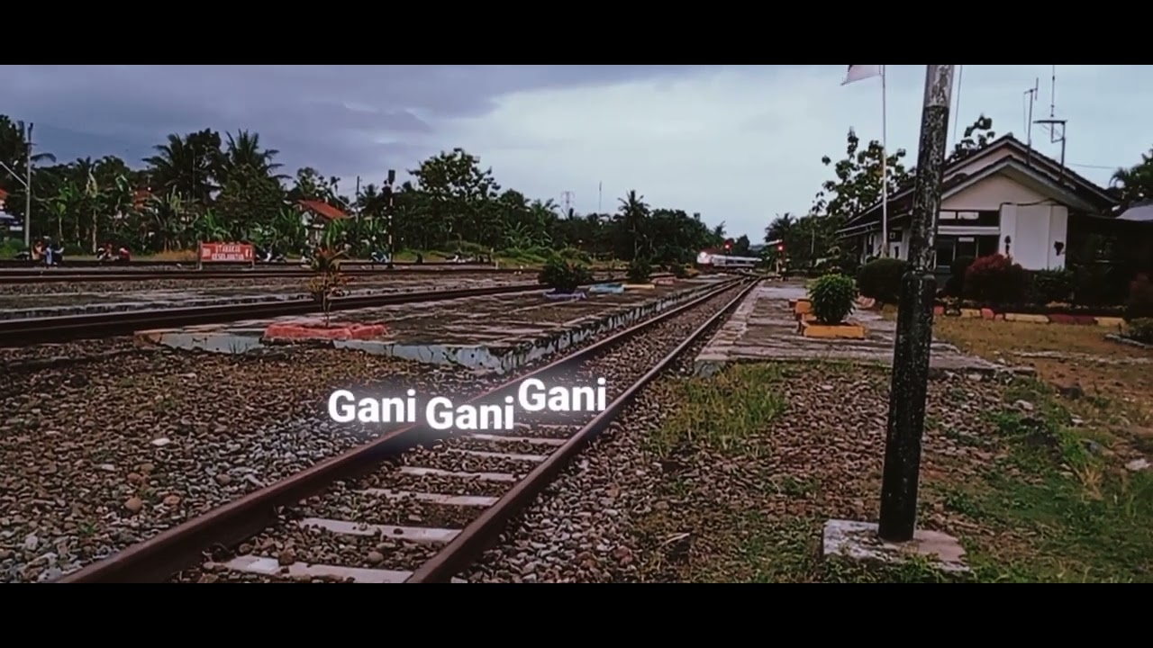 kereta api argo kamandaka gani gani gani - YouTube