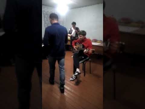 Кастюм на осенний балл!