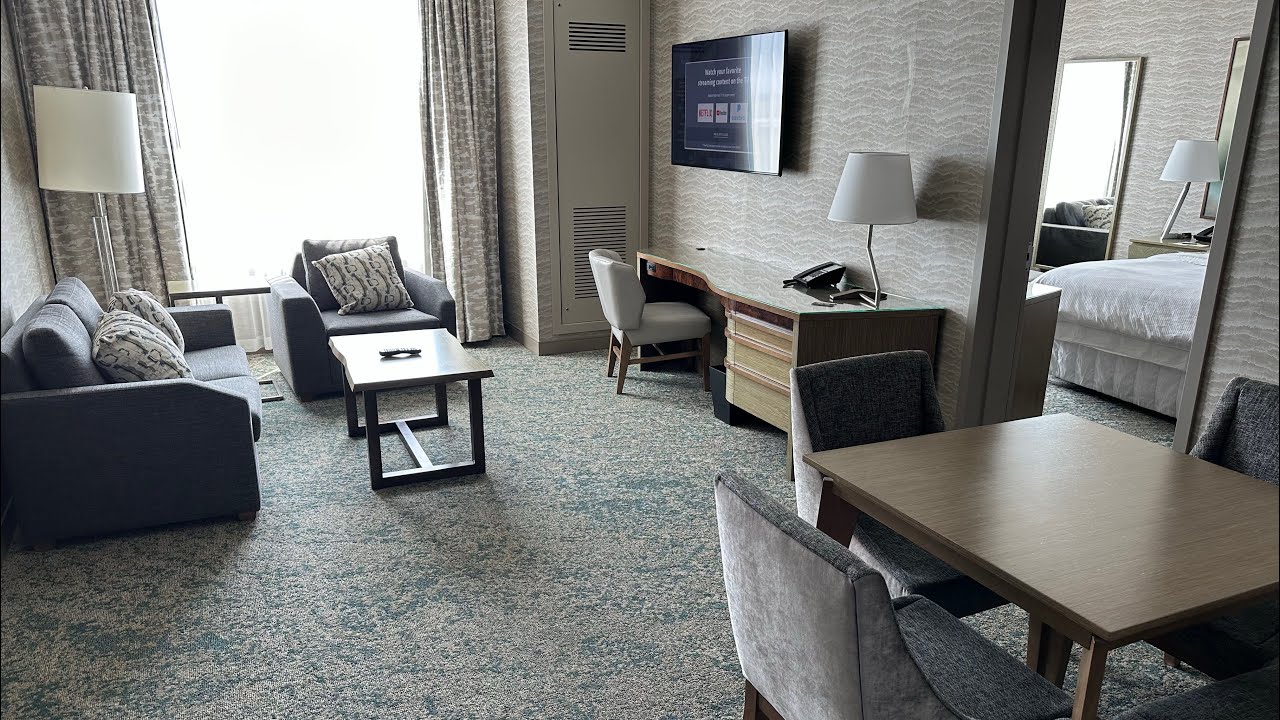 Westin Calgary Airport - FANTASTIC - One King Bedroom Suite (YYC) - Review - Tour - Breakfast