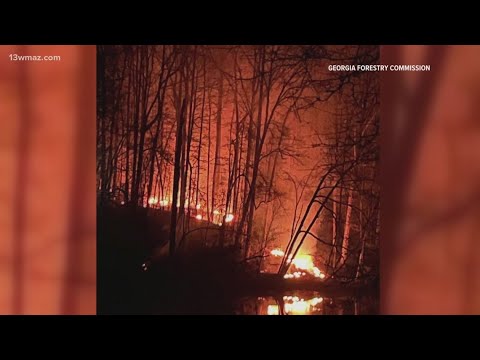 , Grass fires breaking out across Central Georgia due to heavy winds , Grass fires breaking out across Central Georgia due to heavy winds