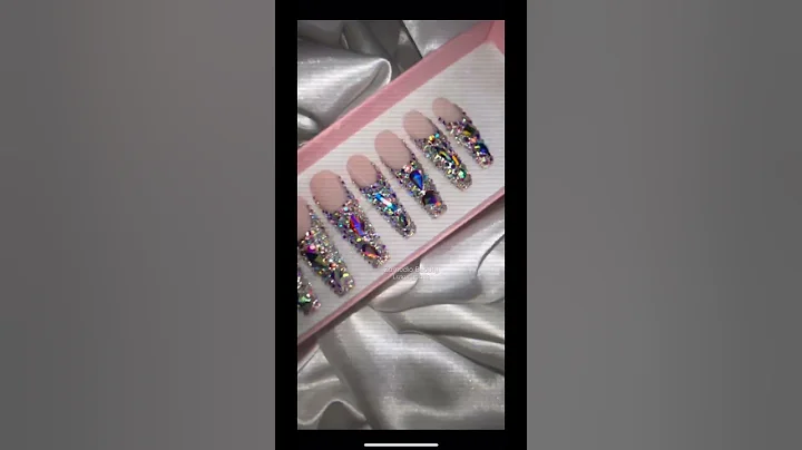 French tip bling bling Press On nails |Zamudio Bea...
