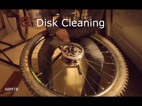cleaning disk brakes